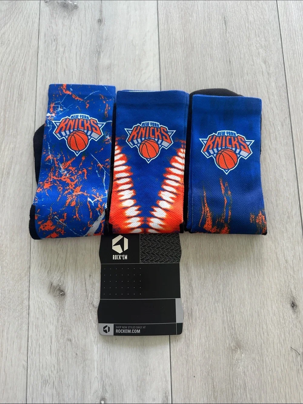 New York Knicks Rock Em Socks Three-Pack Crew Socks Set Tie Die L/XL NWOT